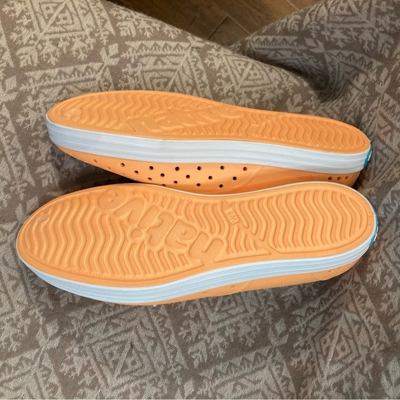 NATIVE Sz 9 Jericho Slip On Rubber Comfort Perforated Top Flats  Shoes - Picture 12 of 16